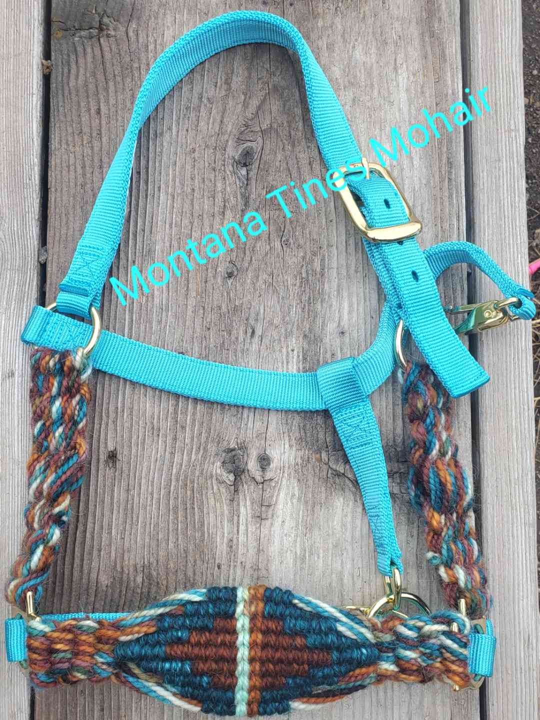 Average horse halter