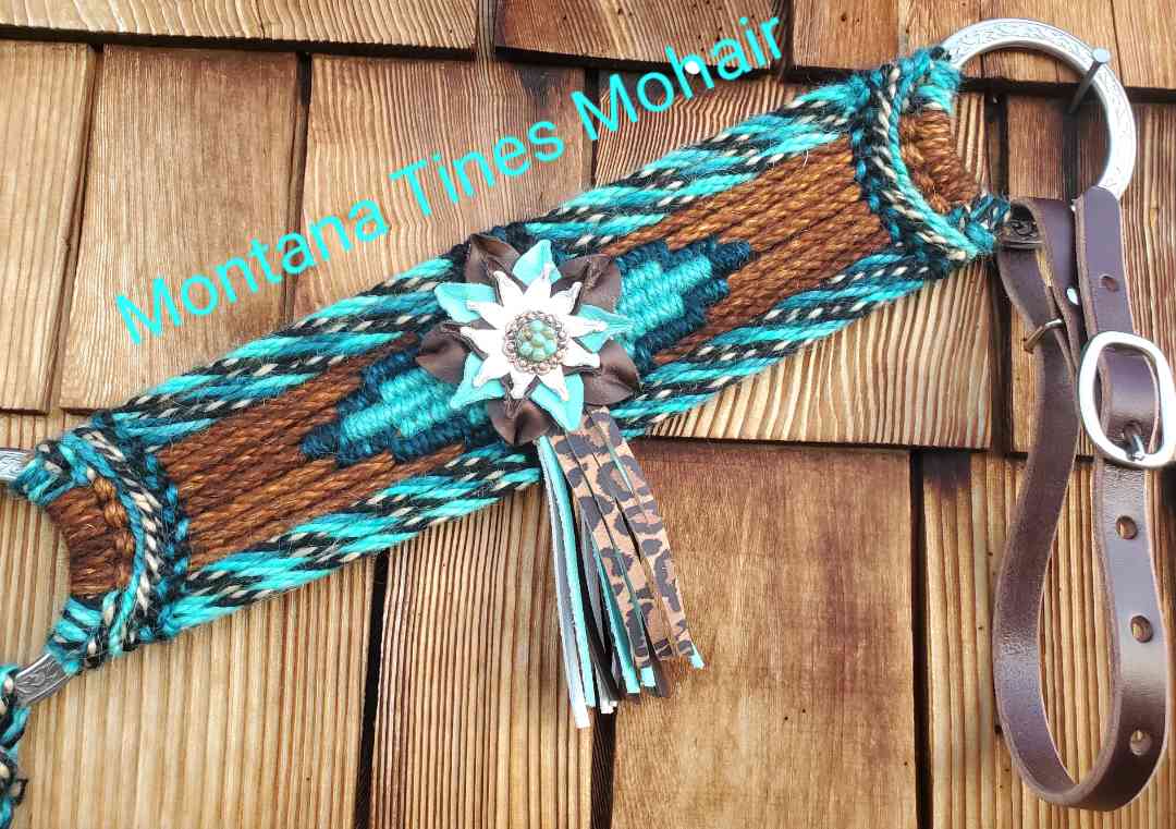 Teal flower fringe breast collar.